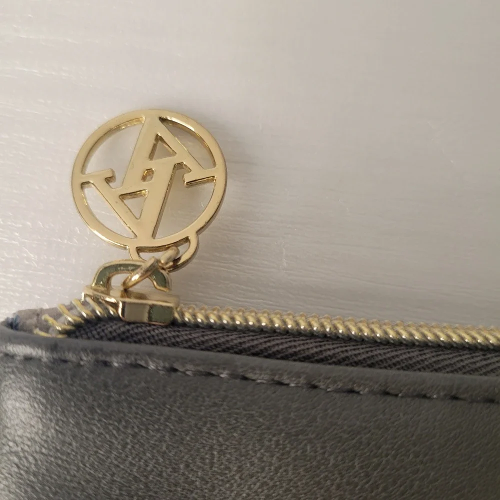 Adrienne Vittadini Studio Power Bank Charging Wristlet Gray iPhone Clutch